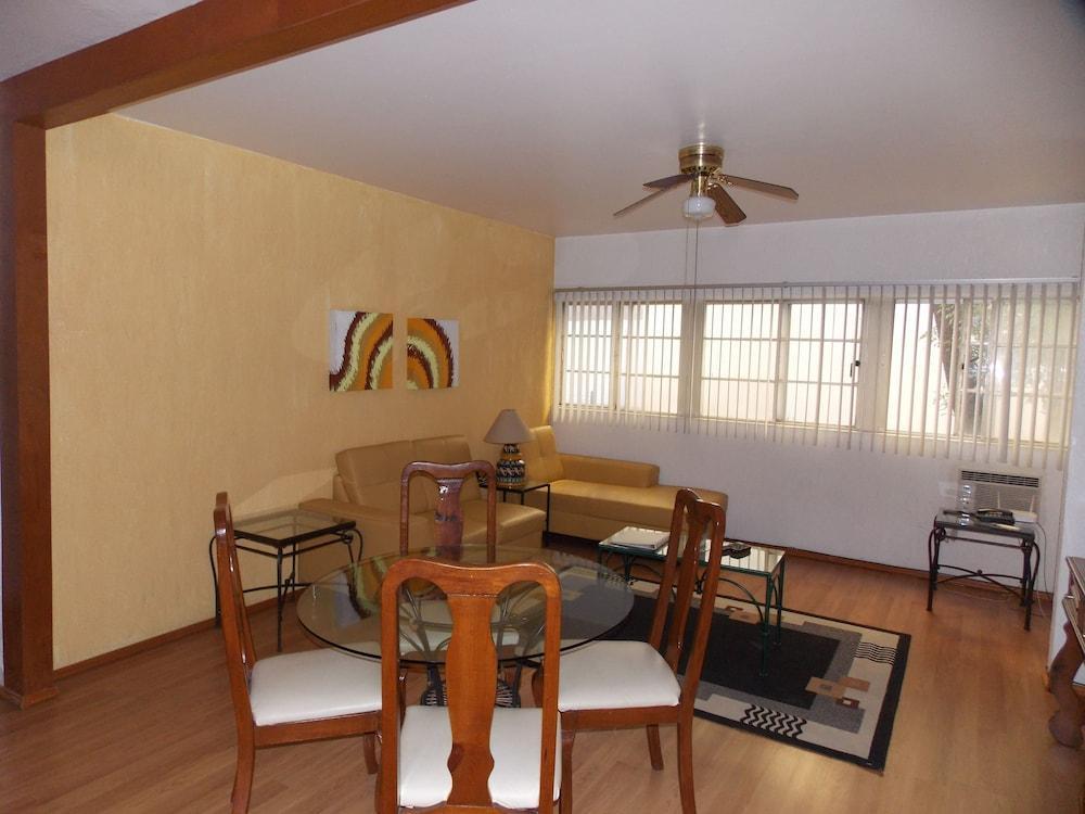 Steinhaus Suites Hamburgo Mexikóváros Kültér fotó